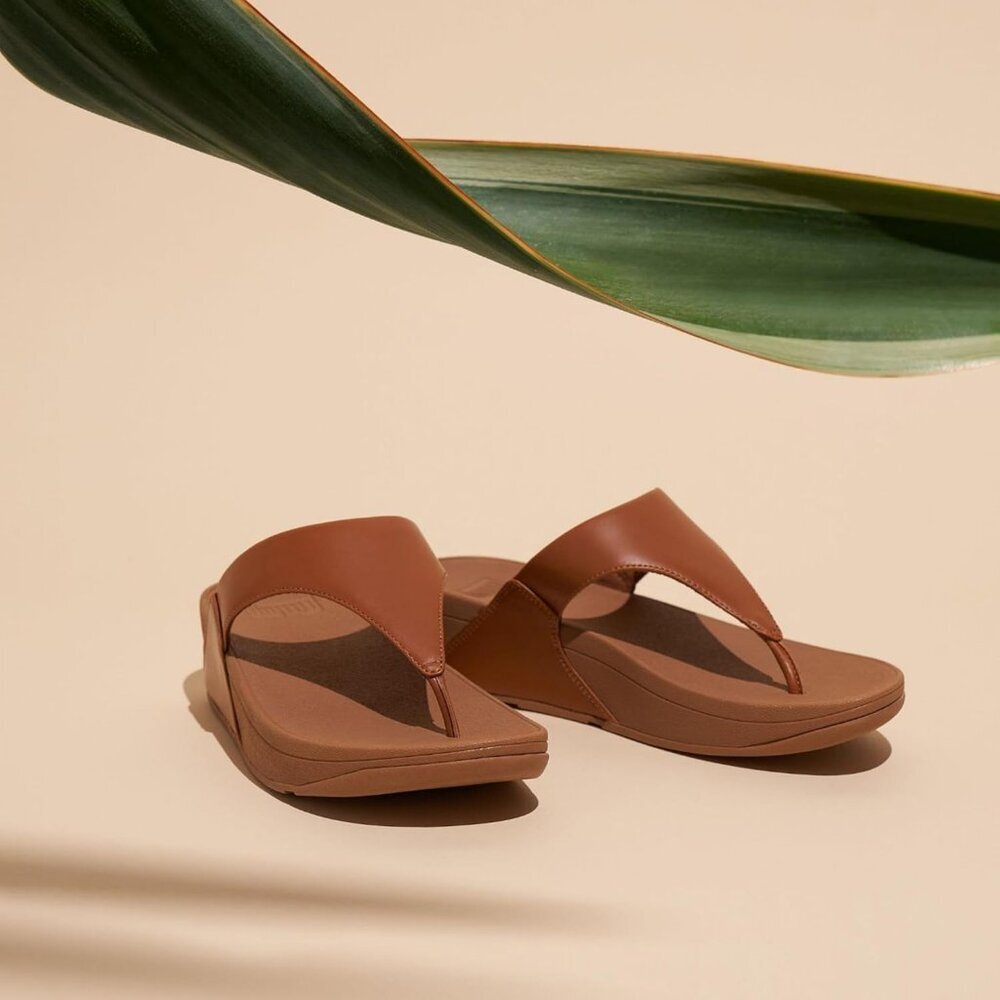 Women's Flip-Flop Thong Sandals Tan Leather Classic Comfort Slip On Shoes - Picture 4 of 7